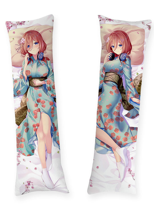 Miku Nakano Gebloemde Kimono Dakimakura
