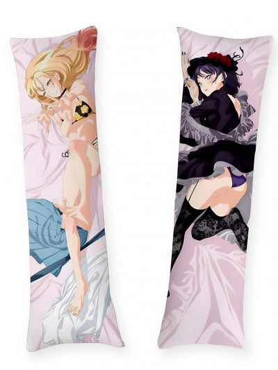 Marin en Kuroe Dakimakura